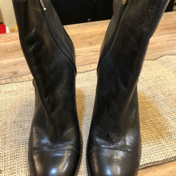 *SOLD* Juicy Couture Boots SZ 9.5 - Picture 3 of 6